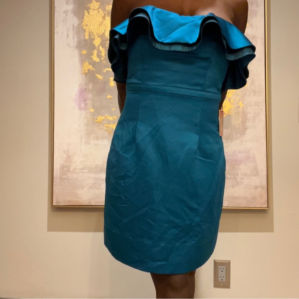 Turquoise‎ Strapless Dress